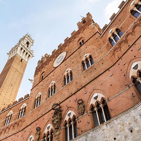 Barbarossa Apartment Siena Exterior photo